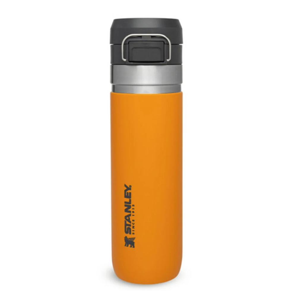 Stanley The Quick-Flip Water Bottle .7L / 24oz Saffron (10-09149-032)